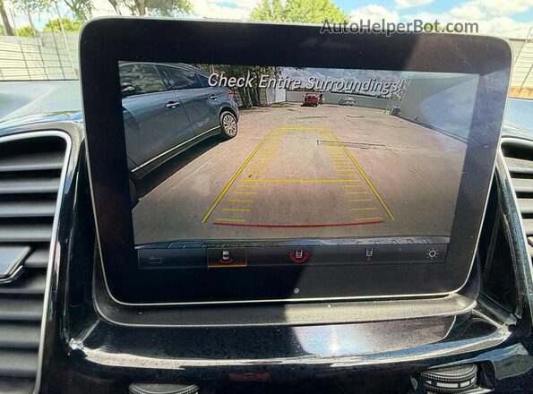4JGDA5JB5HA861218 2017 MERCEDES-BENZ GLE Gray Vista del compartimento del motor
