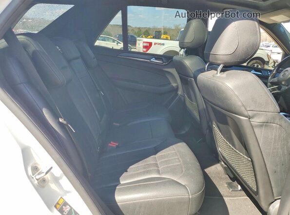 4JGDA5JB6JB041715 2018 MERCEDES-BENZ GLE White Вид задньої частини салону