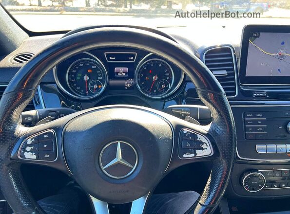 4JGDA5JB9JB137192 2018 MERCEDES-BENZ GLE Black Սալոնի դիմացի տեսք