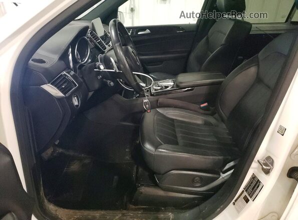 4JGDF6EE2JB156274 2018 MERCEDES-BENZ GLS White Вид салону спереду