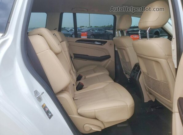 4JGDF6EE8HA893706 2017 MERCEDES-BENZ GLS Белый Вид задней части салона