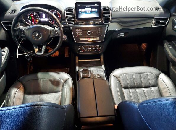 4JGDF6EEXHA900574 2017 MERCEDES-BENZ GLS Silver Dashboard view
