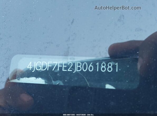 4JGDF7FE2JB061881 2018 MERCEDES-BENZ AMG GLS 63 White Engine compartment view