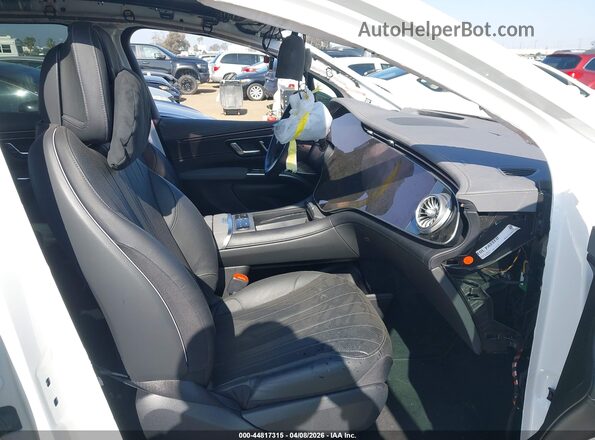 4JGDM2EB1RA032471 2024 MERCEDES-BENZ EQS 450 SUV White Vista interior delantera