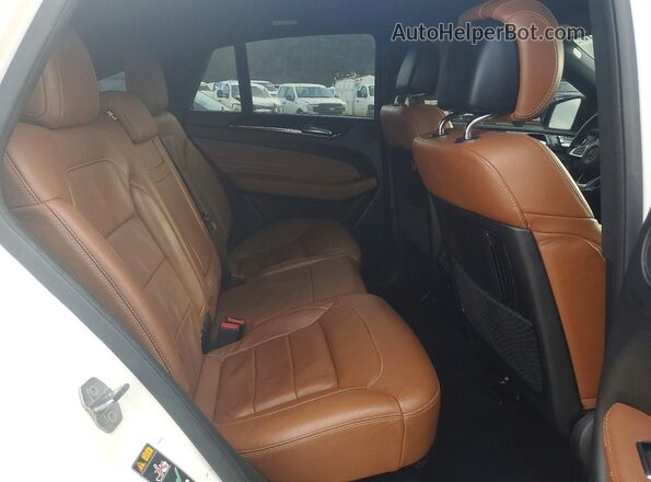 4JGED6EB7KA137498 2019 MERCEDES-BENZ GLE White Rear interior view