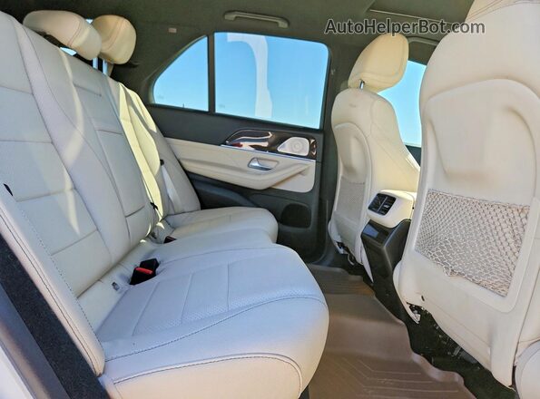 4JGFB4JB5MA314623 2021 MERCEDES-BENZ GLE White Rear seats view