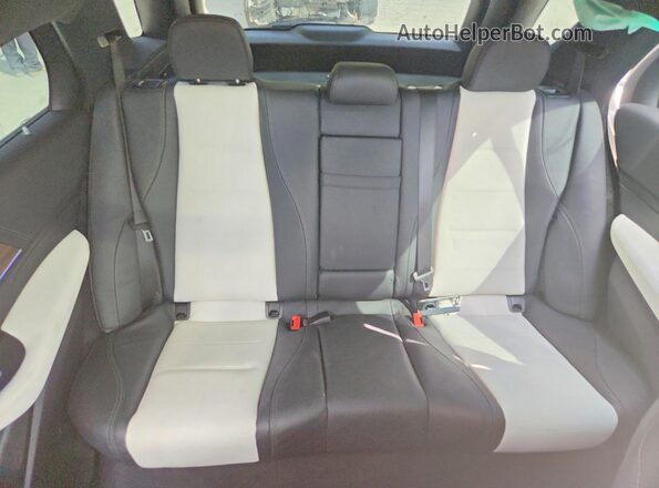 4JGFB4KB5PA880221 2023 MERCEDES-BENZ GLE White Вид задніх сидінь