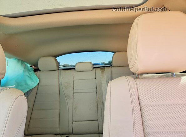 4JGFD5KB5SB296632 2025 MERCEDES-BENZ GLE White Rear seats view