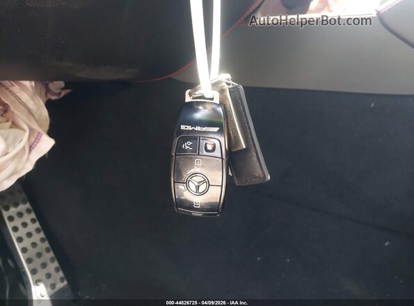 4JGFD6BB8NA754261 2022 MERCEDES-BENZ AMG GLE 53 COUPE White Vista del salpicadero