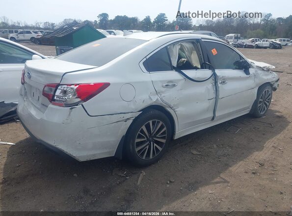 4S3BNAD69J3023016 2018 SUBARU LEGACY White Задня права чверть
