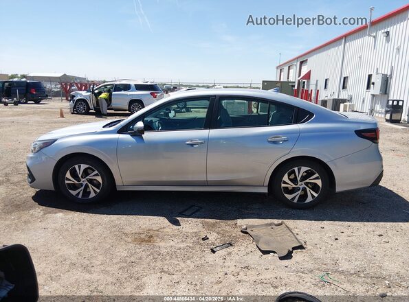 4S3BWAD60P3010905 2023 SUBARU LEGACY Silver Widok wnętrza 360 stopni