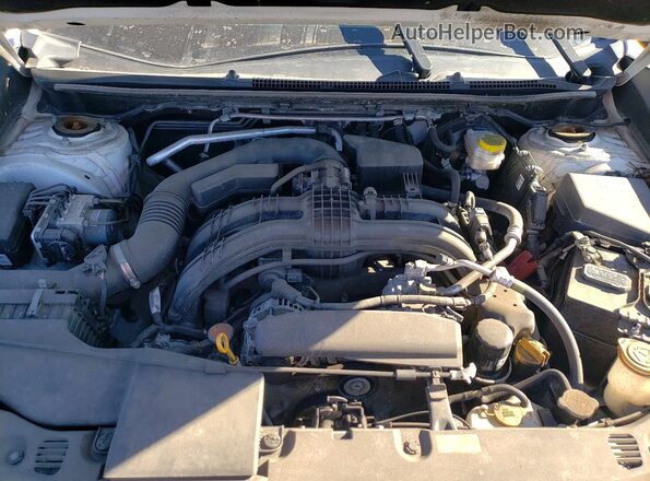 4S3GKAL68N3603380 2022 SUBARU IMPREZA White Widok wnętrza z tyłu