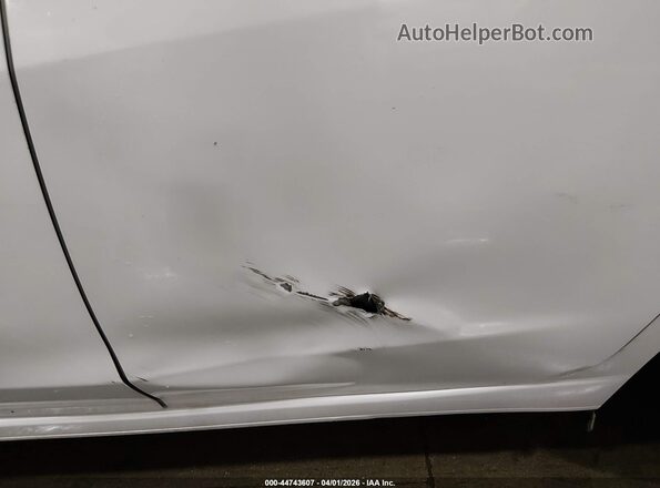 4S3GTAC69K3728381 2019 SUBARU IMPREZA White 
