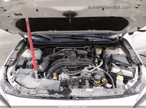 4S3GTAC69K3728381 2019 SUBARU IMPREZA White Вид ззаду