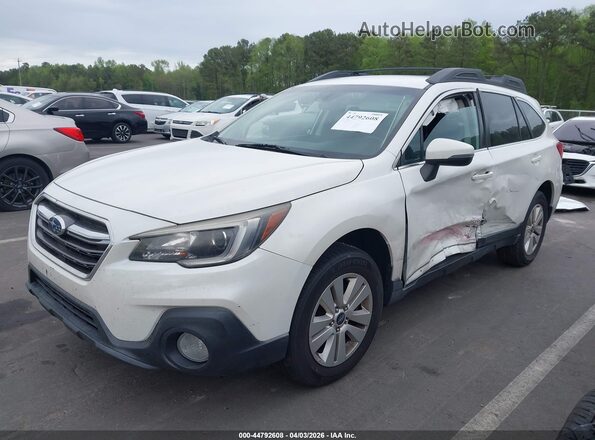 4S4BSAFC4J3351502 2018 SUBARU OUTBACK Белый Передняя левая четверть