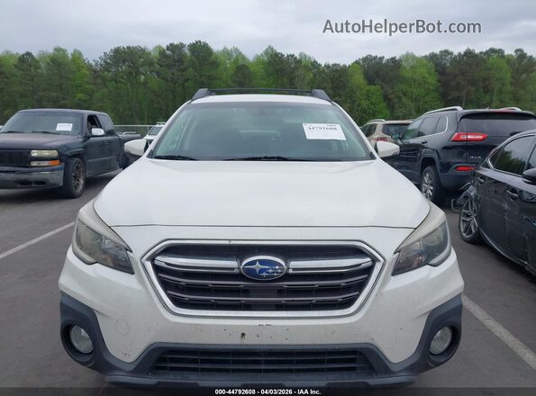 4S4BSAFC4J3351502 2018 SUBARU OUTBACK Белый Вид щитка приборов