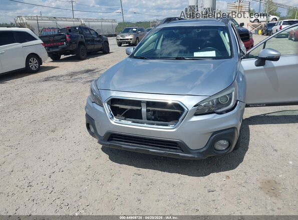 4S4BSAHC2K3331618 2019 SUBARU OUTBACK Silver Widok z przodu