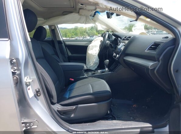 4S4BSAHC2K3331618 2019 SUBARU OUTBACK Silver Widok wnętrza z przodu