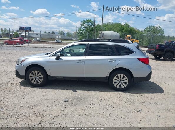4S4BSAHC2K3331618 2019 SUBARU OUTBACK Silver Widok wnętrza 360 stopni
