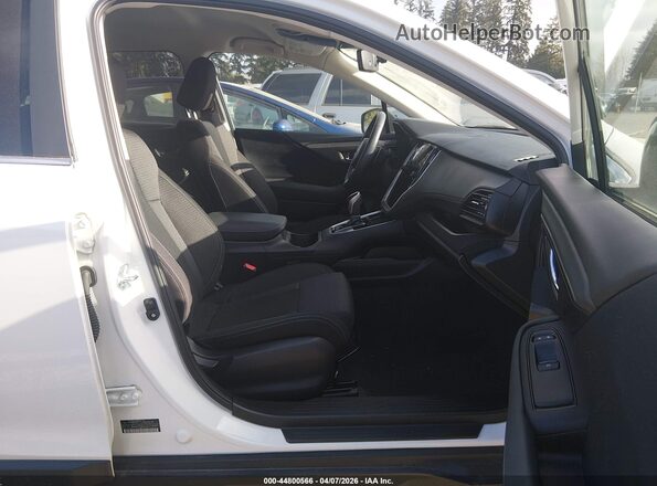4S4BTADC8R3179115 2024 SUBARU OUTBACK White Front interior view
