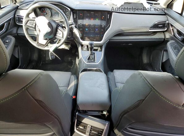 4S4BTALC2S3308246 2025 SUBARU OUTBACK Green Vista del salpicadero