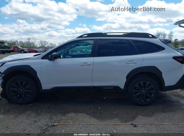 4S4BTGLD6S3191573 2025 SUBARU OUTBACK White Widok wnętrza 360 stopni
