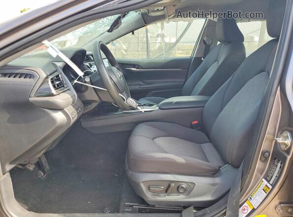 4T1B11HK5KU190662 2019 TOYOTA LE Gray Սալոնի դիմացի տեսք