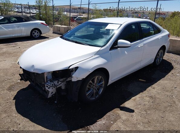 4T1BF1FK3GU236940 2016 TOYOTA CAMRY White Vista tres cuartos delantera izquierda