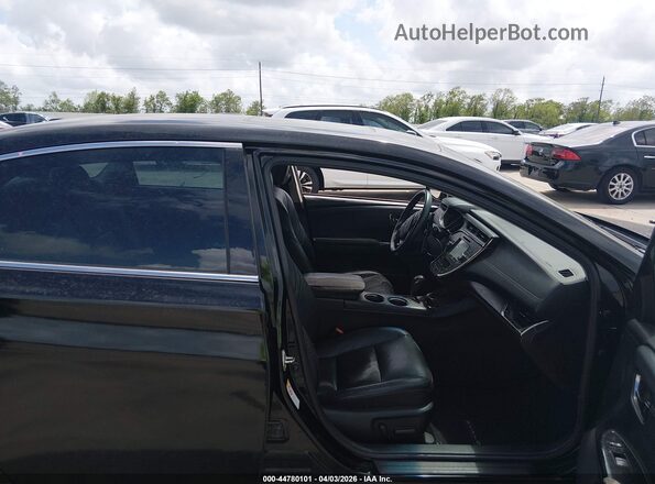 4T1BK1EB2HU256644 2017 TOYOTA LE Черный Вид салона спереди