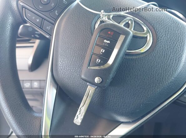 4T1C11AK6LU892912 2020 TOYOTA LE Белый Вид панели приборов