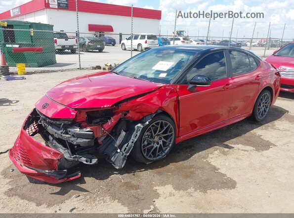 4T1DAACK1SU034294 2025 TOYOTA CAMRY Red Առջևի ձախ երեք քառորդ տեսարան