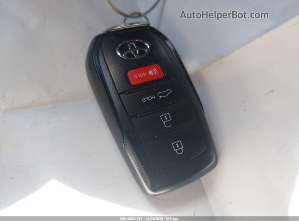 4T1DAACK1SU034294 2025 TOYOTA CAMRY Red Առջևի վահանակի տեսք