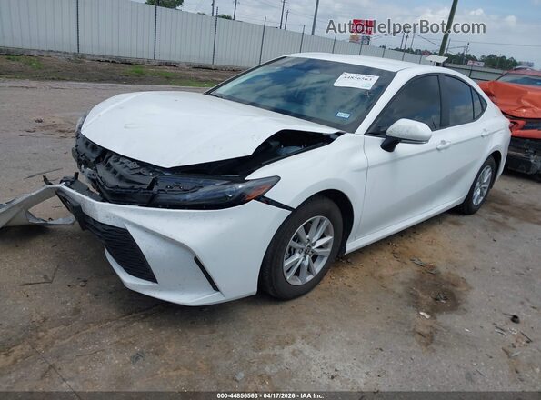 4T1DAACK3TU235468 2026 TOYOTA LE White წინა მარცხენა ხედი სამი მეოთხედიდან