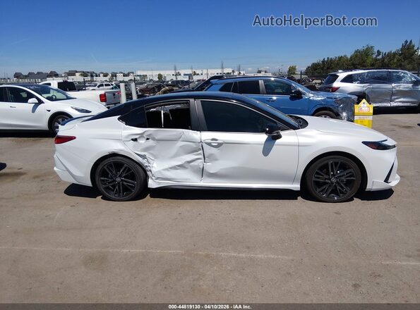 4T1DAACK5SU100202 2025 TOYOTA CAMRY White Widok wnętrza 360 stopni