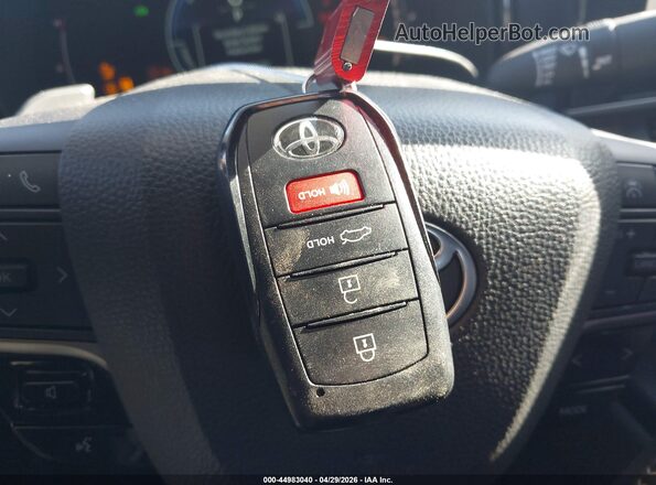 4T1DAACK7SU609174 2025 TOYOTA CAMRY Black Առջևի վահանակի տեսք