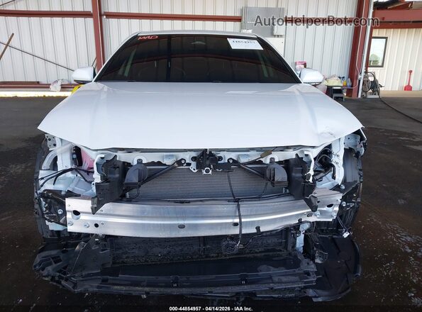 4T1DAACK7SU634480 2025 TOYOTA CAMRY White უკანა სალონის ხედი