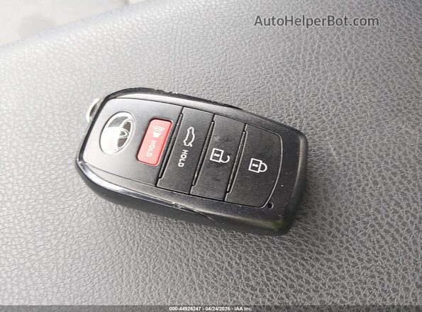 4T1DAACK9TU258012 2026 TOYOTA LE White Вид панелі приладів
