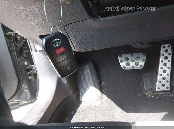 4T1DAACK9TU692690 2026 TOYOTA CAMRY Gray Vista del salpicadero