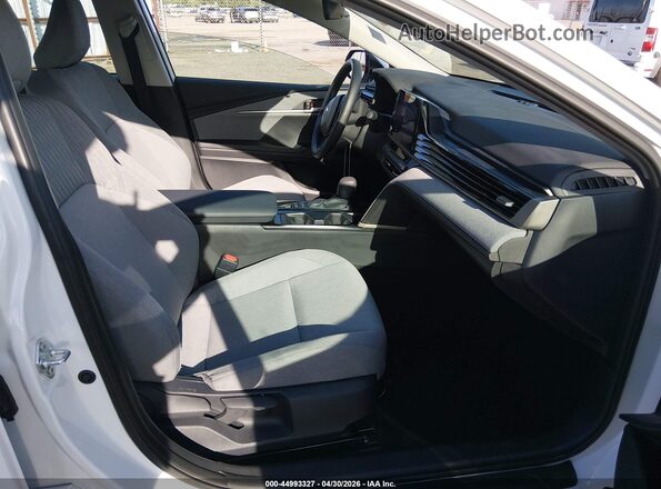 4T1DAACKXTU236441 2026 TOYOTA LE White Front interior view