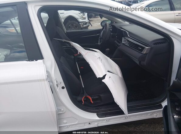 4T1DAACKXTU654532 2026 TOYOTA LE White 