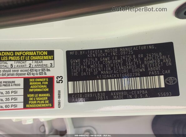 4T1DAACKXTU660296 2026 TOYOTA CAMRY White Widok komory silnika