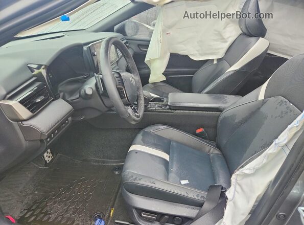 4T1DBADKXTU550117 2026 TOYOTA CAMRY Серый Вид салона спереди