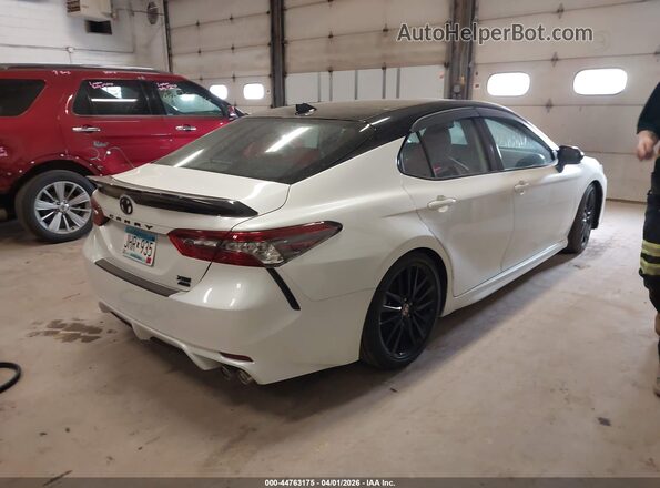 4T1K61BK9NU072032 2022 TOYOTA CAMRY Red Tył prawy
