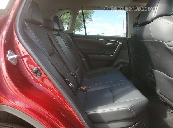 4T3B6RFV3NU087197 2022 TOYOTA LE Red Widok wnętrza z tyłu
