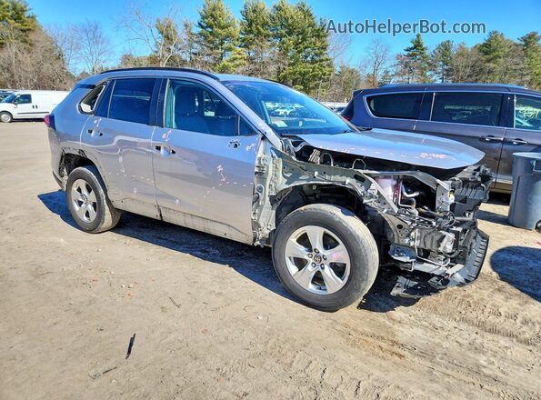 4T3RWRFV9MU044271 2021 TOYOTA LE Серебряный Передняя правая четверть