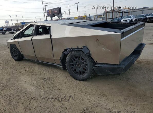 7G2CEHEE4SA062128 2025 TESLA CYBERTRUCK Золотой Задняя правая четверть