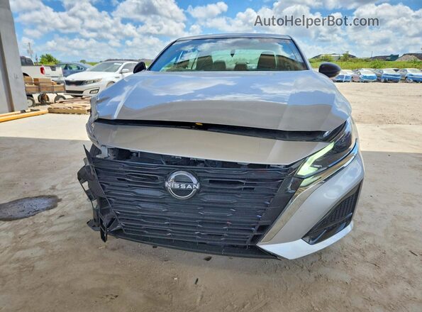 1N4BL4DV7SN351027 2025 NISSAN ALTIMA Silver Front view