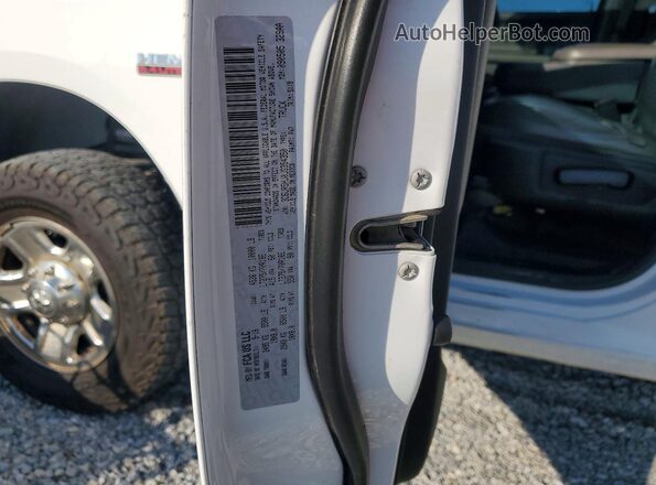 3C6UR5HJ0JG354350 2018 RAM 2500 White 