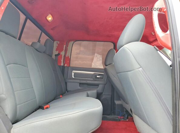 1C6RR7TT9KS510745 2019 RAM 1500 Серый Вид задней части салона