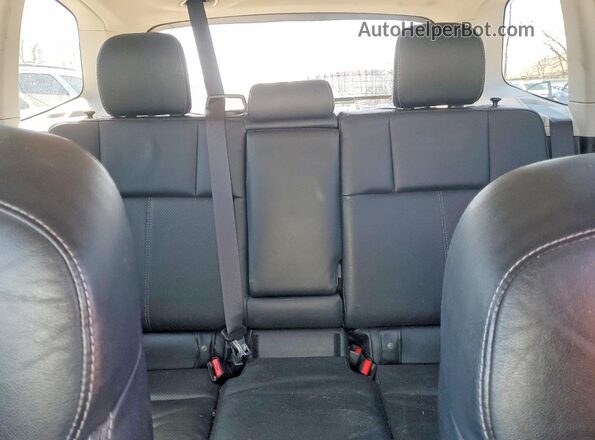JF2SJGTC9HH425302 2017 SUBARU FORESTER2. Silver უკანა სალონის ხედი
